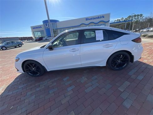 Certified 2023 Honda Civic Sport image 10