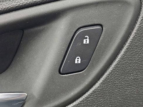 Used 2023 Buick Encore GX Preferred w/ Cold Weather Comfort Package FWD image 31