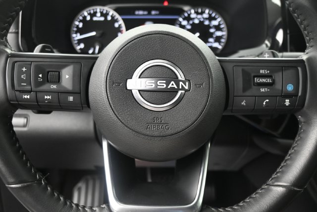 Used 2024 Nissan Pathfinder SV FWD image 18