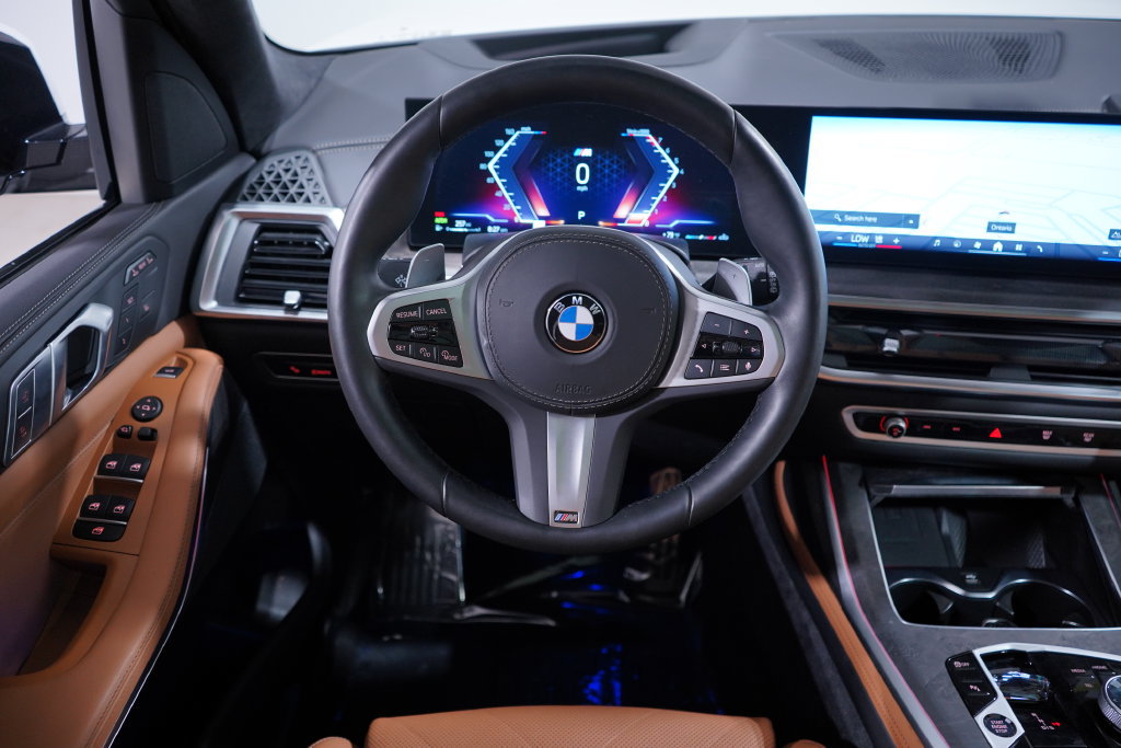 Used 2026 BMW X7 xDrive40i w/ M Sport Package AWD/4WD image 14
