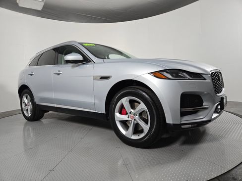 Used 2023 Jaguar F-PACE S AWD/4WD image 2