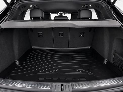 Used 2018 Porsche Macan S AWD/4WD image 16