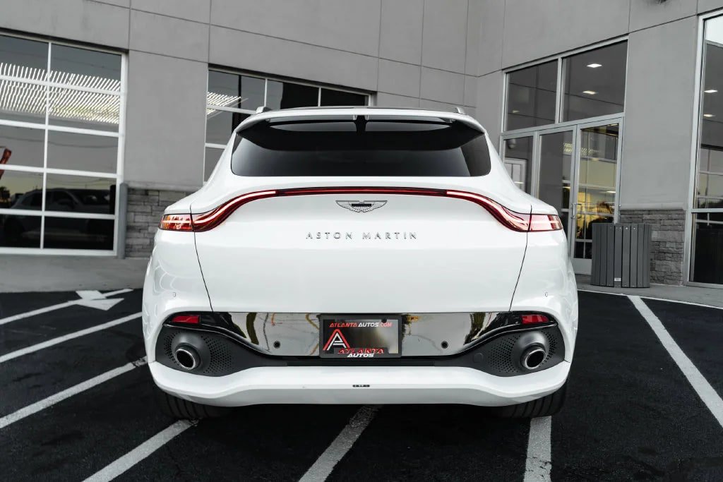 Used 2022 Aston Martin DBX AWD/4WD image 17
