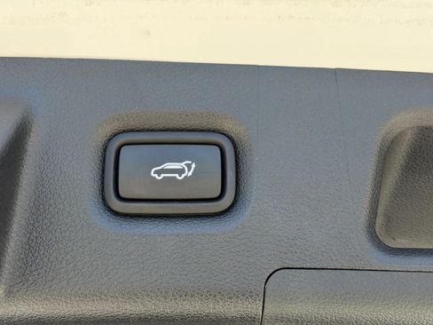 Used 2023 Hyundai Santa Fe SEL FWD image 14