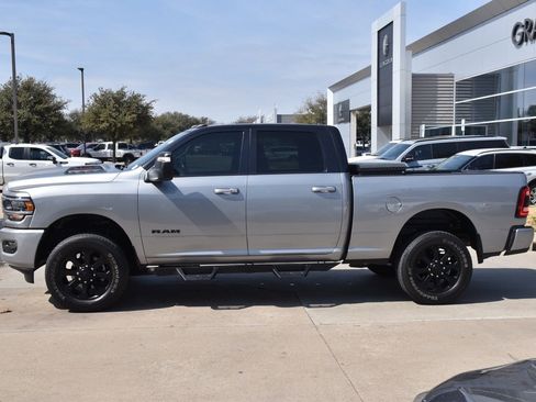 Used 2024 RAM 2500 Laramie w/ Night Edition image 12