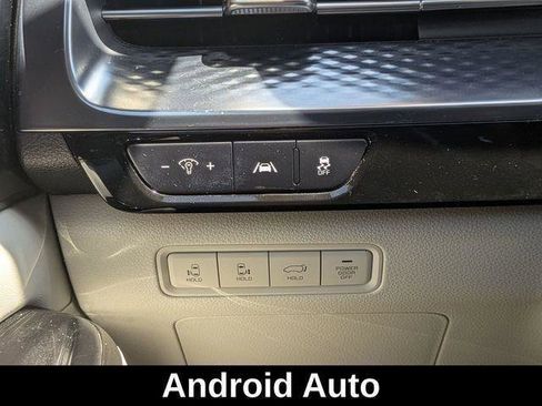 Used 2022 Kia Carnival SX Prestige image 18