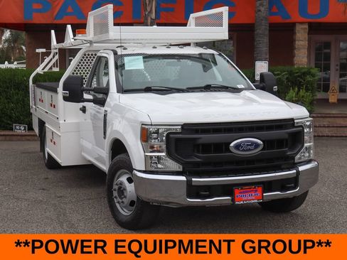 Used 2020 Ford F350 XL w/ Power Equipment Group RWD image 2