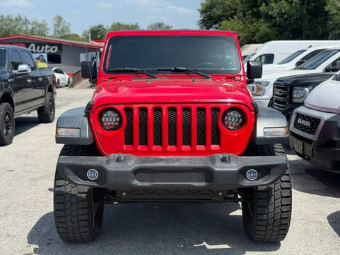 Used 2020 Jeep Wrangler Sport AWD/4WD image 2