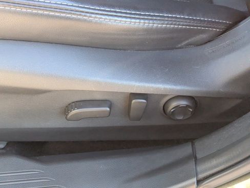 Used 2025 Subaru Outback Touring XT w/ Popular Package #2 image 21