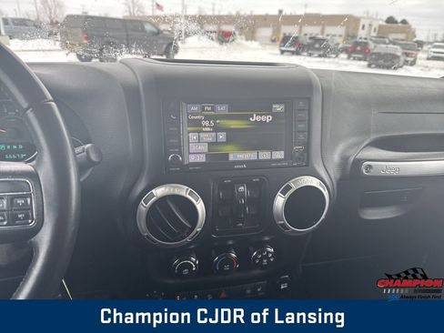 Used 2016 Jeep Wrangler Unlimited Sahara w/ Connectivity Group image 26