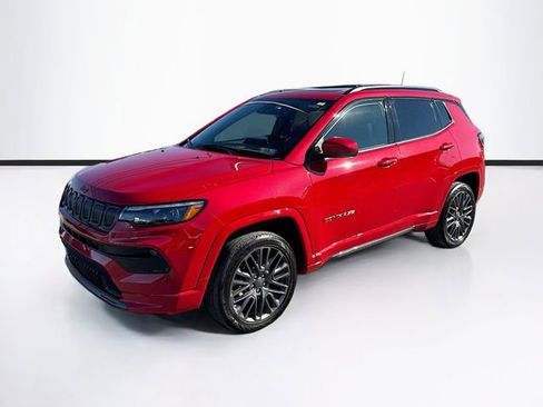 Used 2022 Jeep Compass Limited w/ (RED) Package image 3