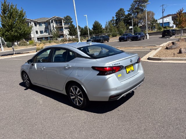 Used 2020 Nissan Versa SV FWD image 5