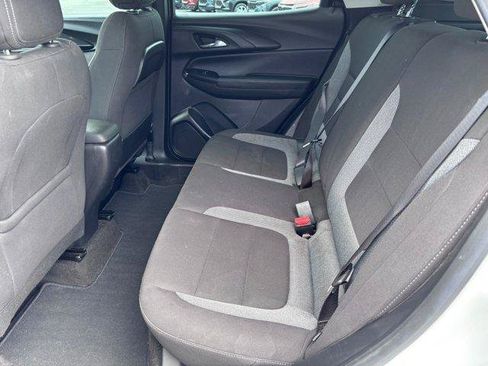 Used 2023 Chevrolet TrailBlazer LS FWD image 14