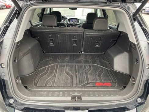 Certified 2022 GMC Terrain SLE w/ Driver Convenience Package image 18