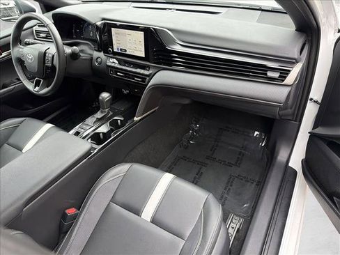 Used 2025 Toyota Camry SE image 26