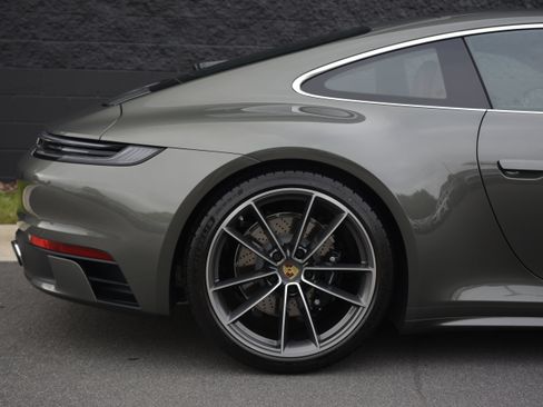 Certified 2023 Porsche 911 Carrera 4S AWD/4WD image 43