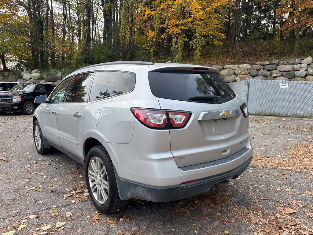 Used 2015 Chevrolet Traverse LT w/ Style and Technology Package AWD/4WD image 3