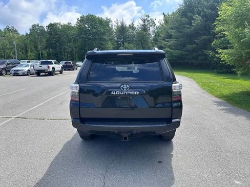 Used 2023 Toyota 4Runner SR5 AWD/4WD image 4