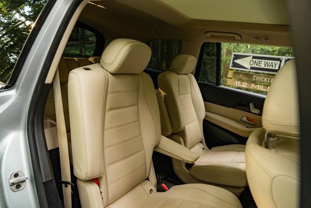 Used 2023 Mercedes-Benz GLS 450 4MATIC image 20