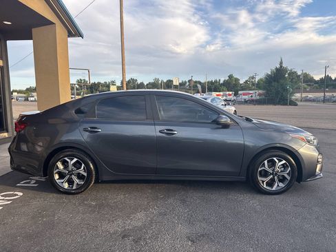 Used 2019 Kia Forte LXS image 8