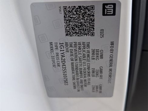 Used 2025 Chevrolet Corvette Stingray Coupe w/ 1LT image 37