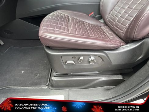 Certified 2024 Cadillac Escalade ESV Sport Platinum AWD/4WD image 13