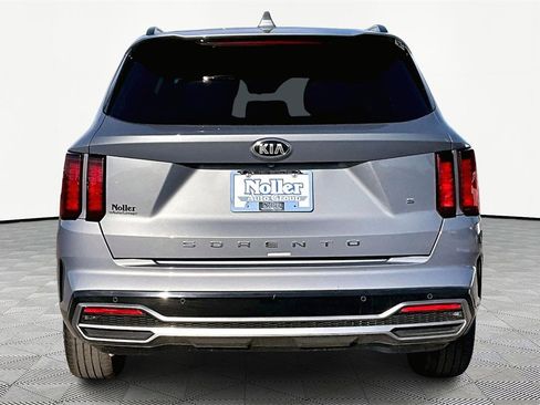 Used 2021 Kia Sorento S image 4