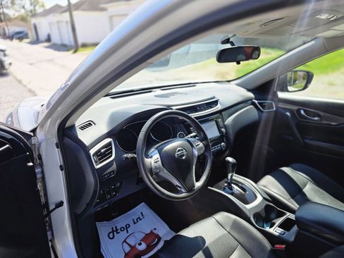 Used 2015 Nissan Rogue SL image 26