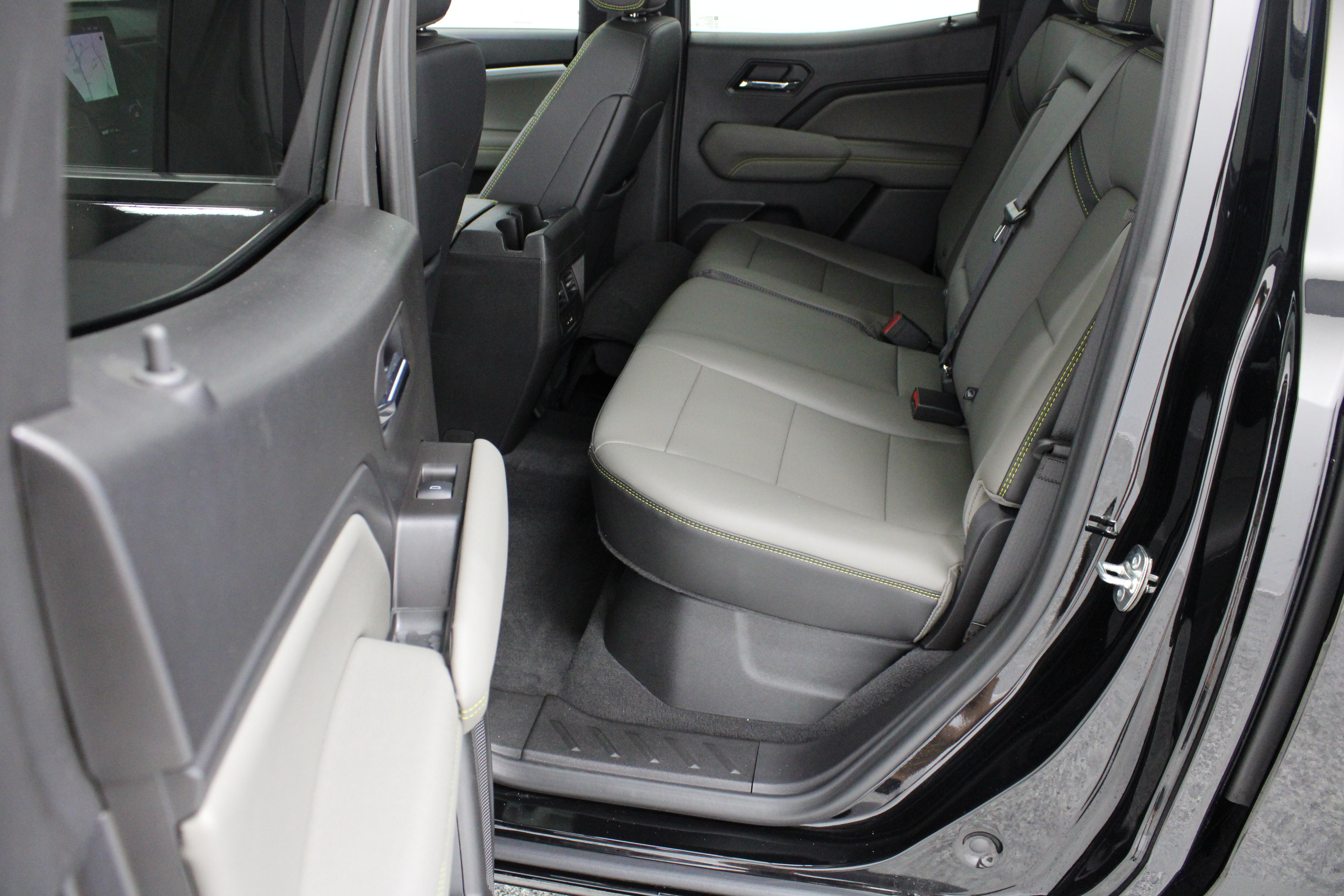 Used 2026 Chevrolet Colorado ZR2 AWD/4WD image 32