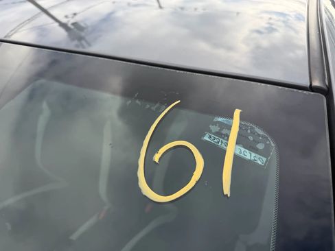 Used 2021 Nissan Versa SV image 29