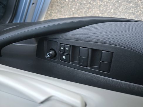 Used 2022 Toyota Corolla LE image 27