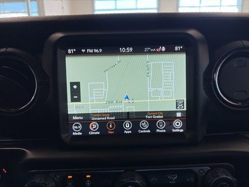 Used 2021 Jeep Gladiator Overland image 22