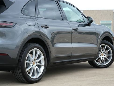Used 2019 Porsche Cayenne S AWD/4WD image 21