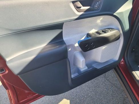 New 2026 Ford Maverick XLT image 8