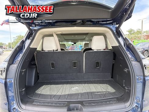 Used 2023 Buick Enclave Avenir w/ Avenir Technology Package FWD image 30