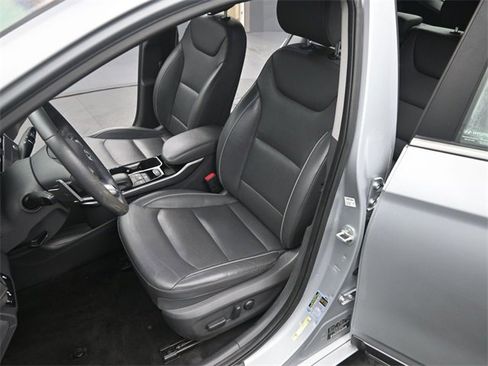 Used 2021 Hyundai Ioniq Limited image 11