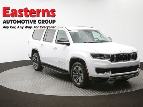 Used 2024 Jeep Wagoneer L Series II w/ Flexible Seating Group RWD image 53