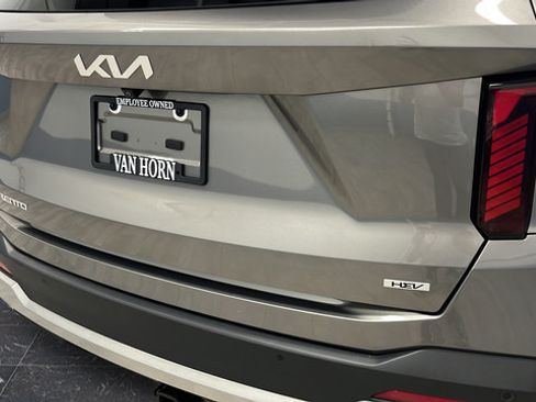 Used 2025 Kia Sorento SX Prestige AWD/4WD image 41