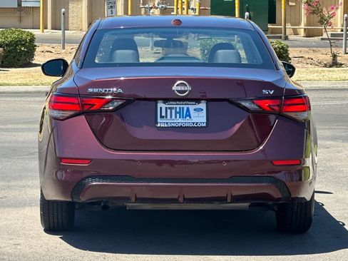 Used 2024 Nissan Sentra SV FWD image 8