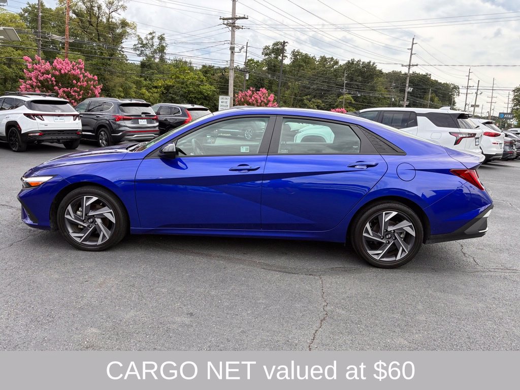 Certified 2025 Hyundai Elantra SEL FWD image 4
