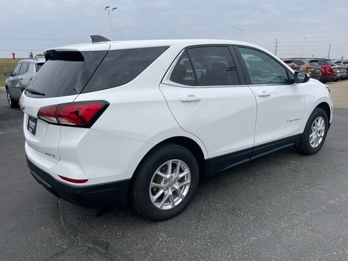 Used 2024 Chevrolet Equinox LT AWD/4WD image 4