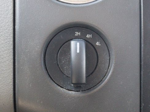 Used 2008 Ford F150 XLT AWD/4WD image 22