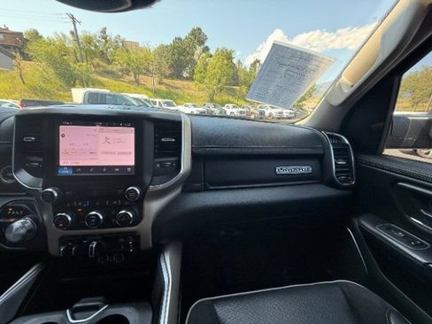 Used 2022 RAM 1500 Laramie AWD/4WD image 17