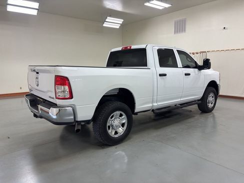Used 2024 RAM 2500 Tradesman w/ Chrome Appearance Group AWD/4WD image 8