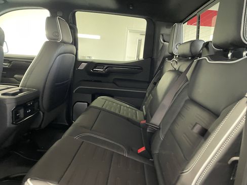 New 2026 GMC Sierra 1500 AT4X image 9