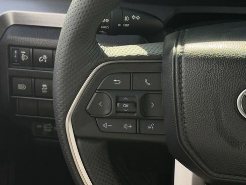 Used 2026 Toyota Tacoma TRD Sport AWD/4WD image 4