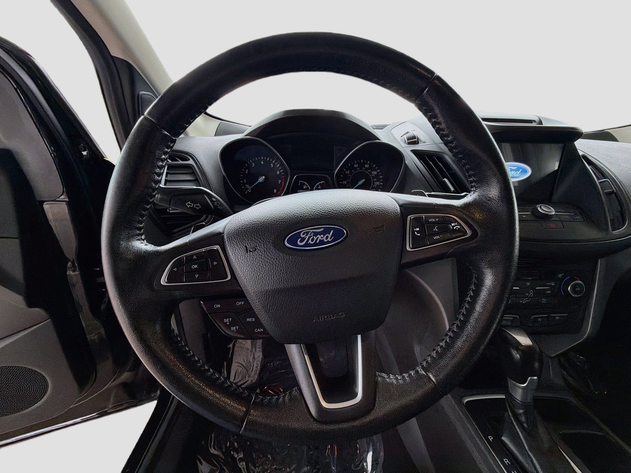 Used 2017 Ford Escape SE w/ SE Leather Comfort Package AWD/4WD image 17