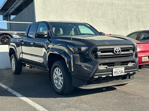 Used 2024 Toyota Tacoma SR5 RWD image 2