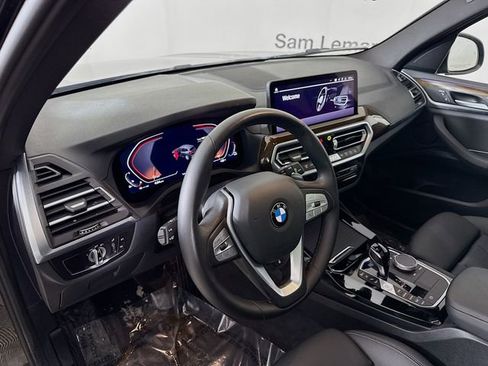 Used 2023 BMW X3 xDrive30i w/ Premium Package w/ZPA image 9