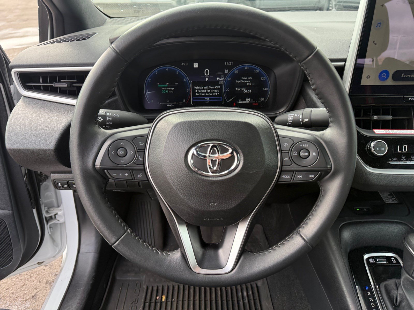 Certified 2026 Toyota Corolla SE w/ SE Package FWD image 9